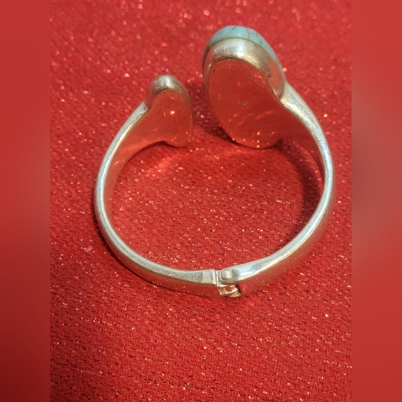 Robert Lee Morris (RLM) Hinged Bangle Soho Turquoise Silver Plate Bracelet - Picture 2 of 13